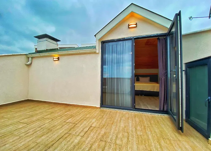 My House Apartmanhotel 4*